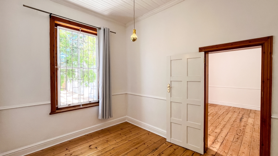 To Let 3 Bedroom Property for Rent in Wynberg Western Cape